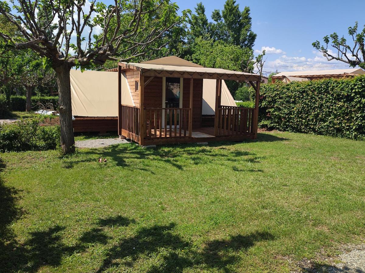 Camping Sites Et Paysages Les Pres Hauts 시스트롱 외부 사진